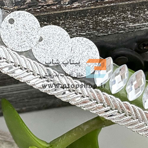 نوار خرج کار باریک پولک و کریستال کاری نقره ای چسبی