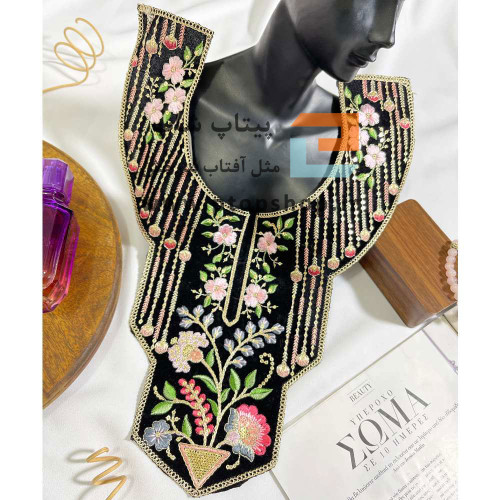 پنل مشکی مخمل گلدوزی